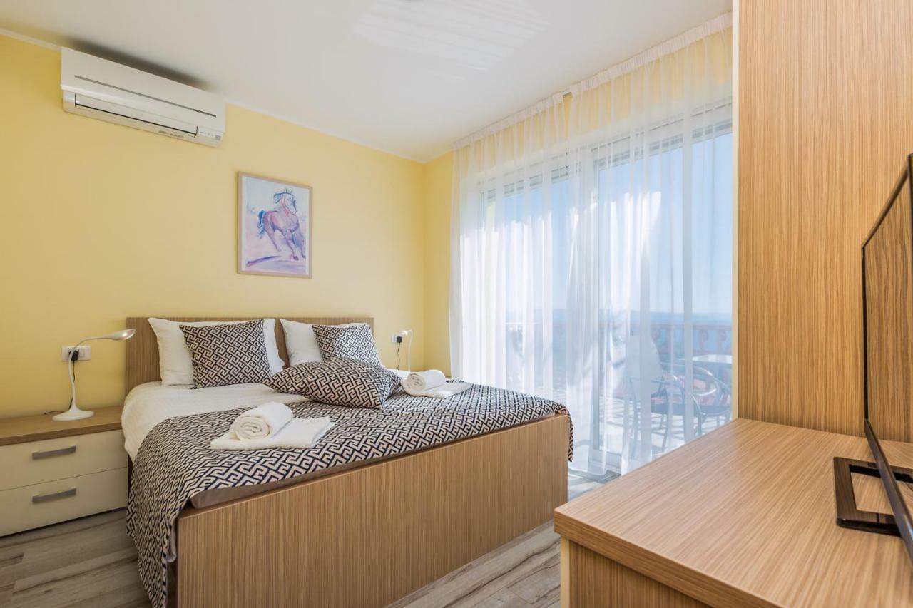 Luxury Apartments Kostrena With Pool Экстерьер фото
