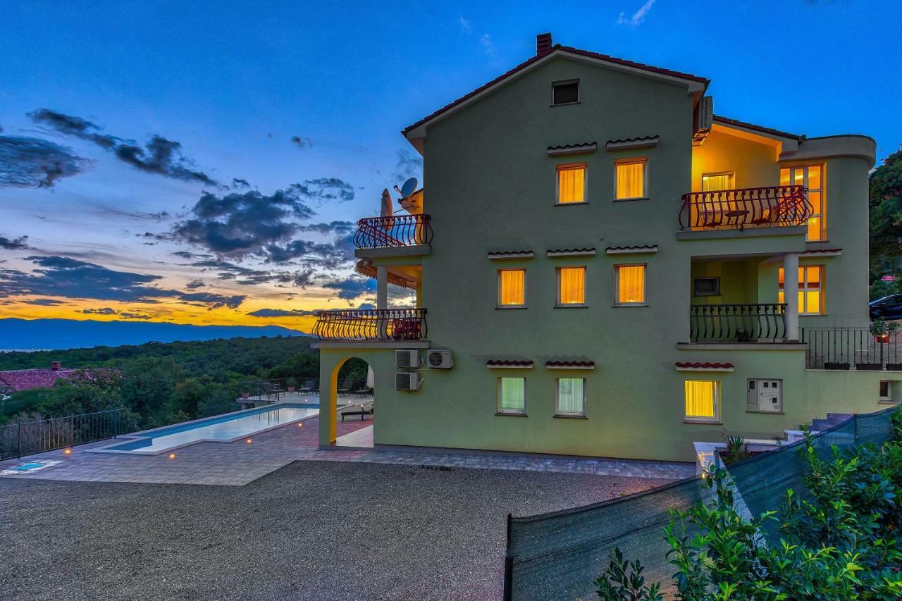 Luxury Apartments Kostrena With Pool Экстерьер фото