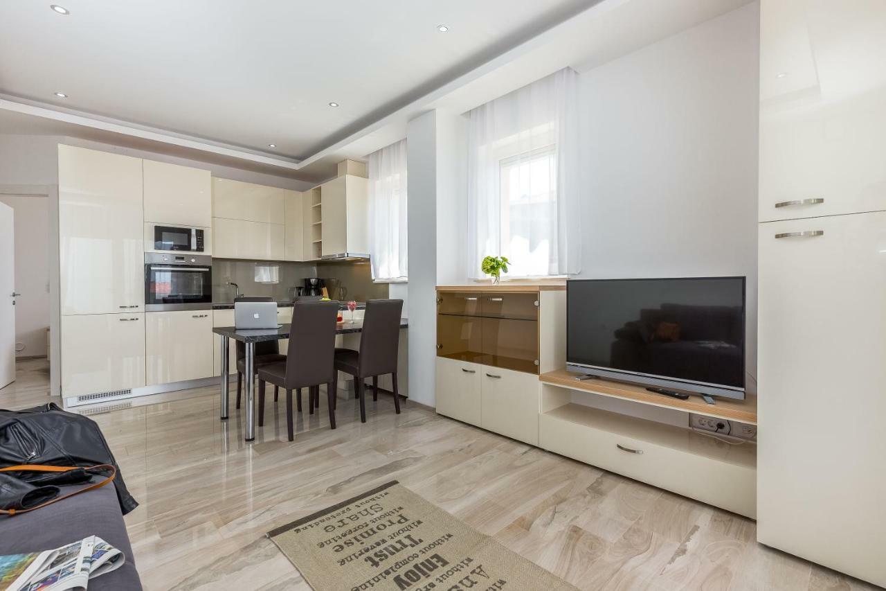 Luxury Apartments Kostrena With Pool Экстерьер фото