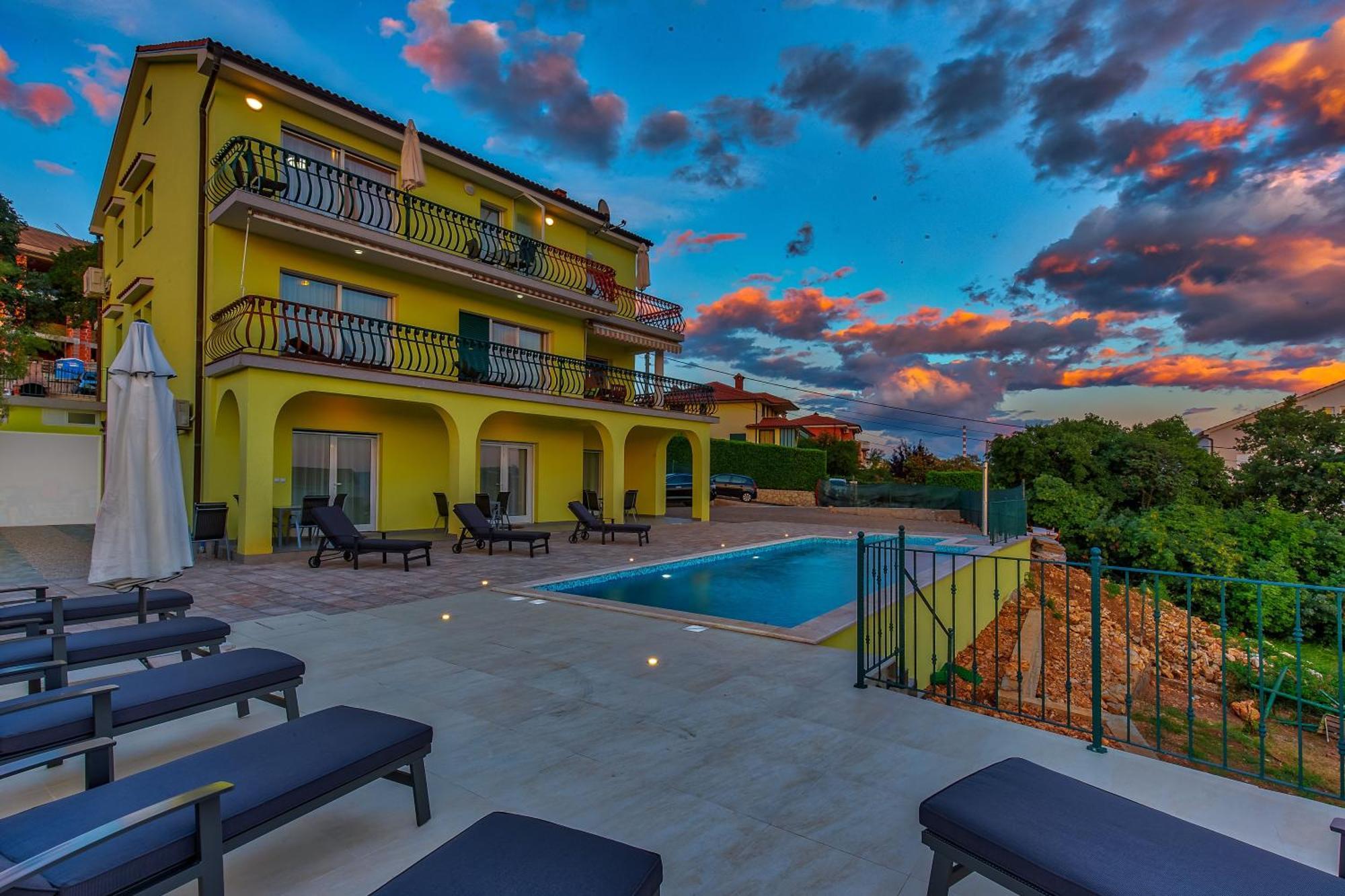 Luxury Apartments Kostrena With Pool Экстерьер фото