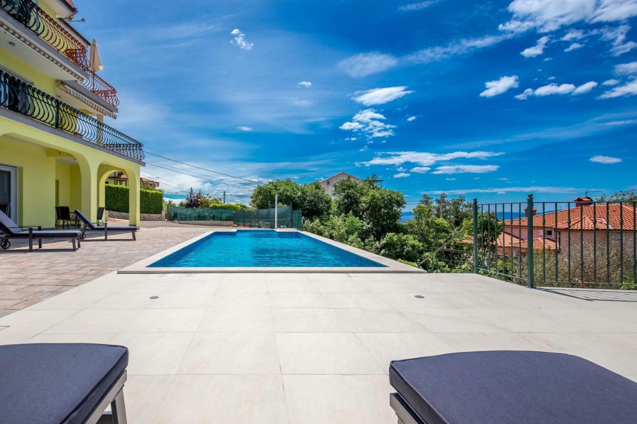 Luxury Apartments Kostrena With Pool Экстерьер фото